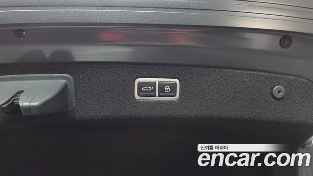 Genesis G90 (RS4) Gasoline 3.5 Turbo e-S/C AWD 2023 — фото 22