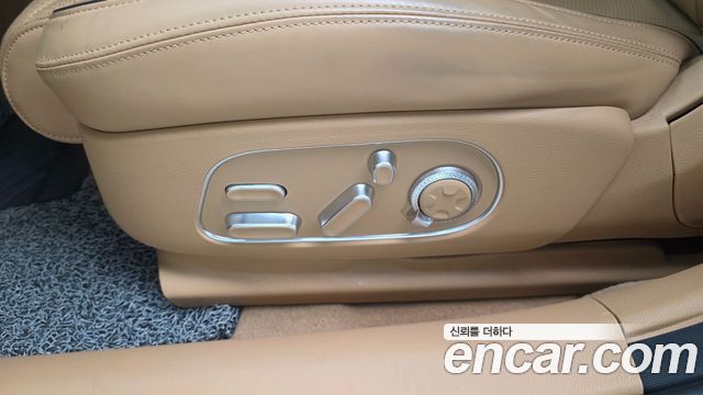 Genesis G90 (RS4) Gasoline 3.5 Turbo e-S/C AWD 2023 — фото 43