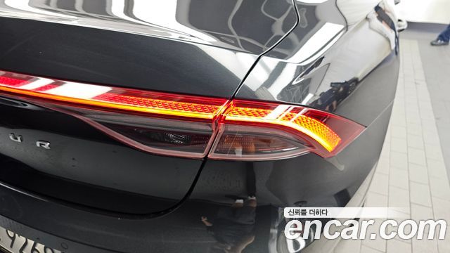 Hyundai Grandeur Hybrid (IG) Le Blanc 2022 — фото 23
