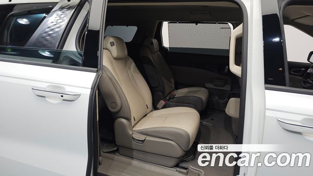 Kia Carnival (IV) HEV 9seater Signature 2026 — фото 11