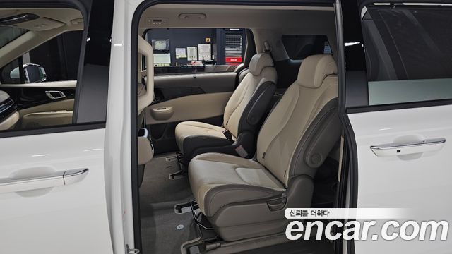 Kia Carnival (IV) HEV 9seater Signature 2026 — фото 12