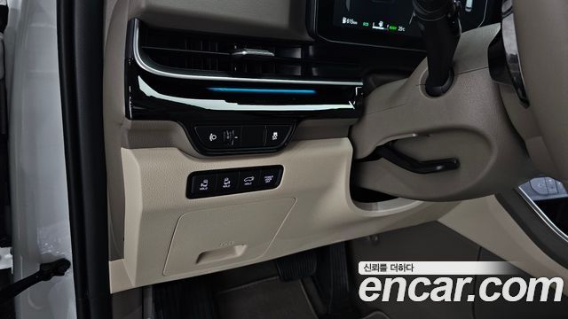 Kia Carnival (IV) HEV 9seater Signature 2026 — фото 17