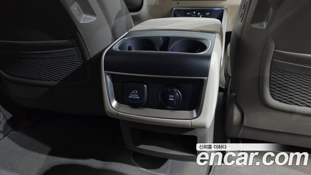 Kia Carnival (IV) HEV 9seater Signature 2026 — фото 37