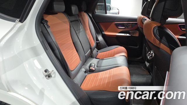 Mercedes-Benz GLC-Class (X254) GLC300 4MATIC Coupe 2024 — фото 11