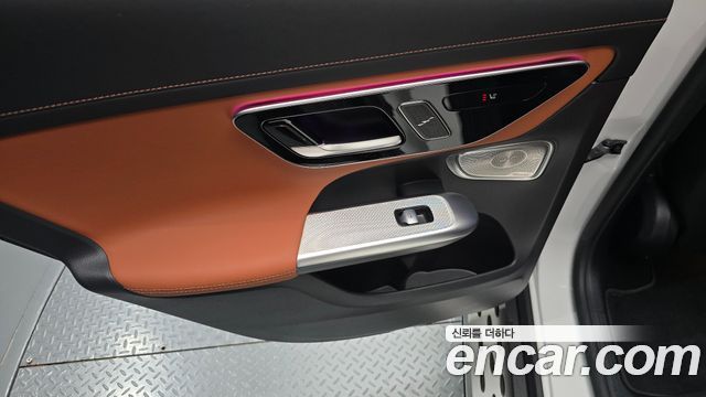 Mercedes-Benz GLC-Class (X254) GLC300 4MATIC Coupe 2024 — фото 25