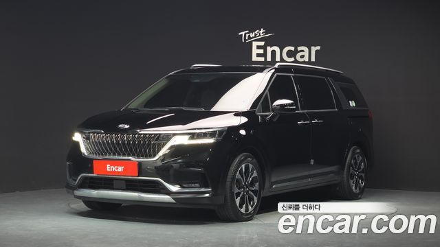Kia Carnival (IV) Gasoline 9-Seater Signature