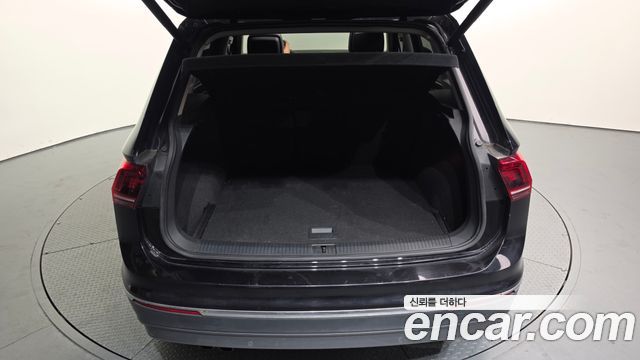 Volkswagen Tiguan (II) 2.0 TDI Prestige 2020 — фото 20