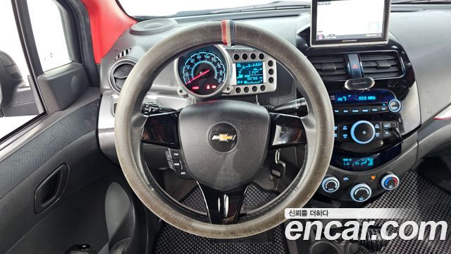 Chevrolet Spark LT Special Edition 2012 — фото 15