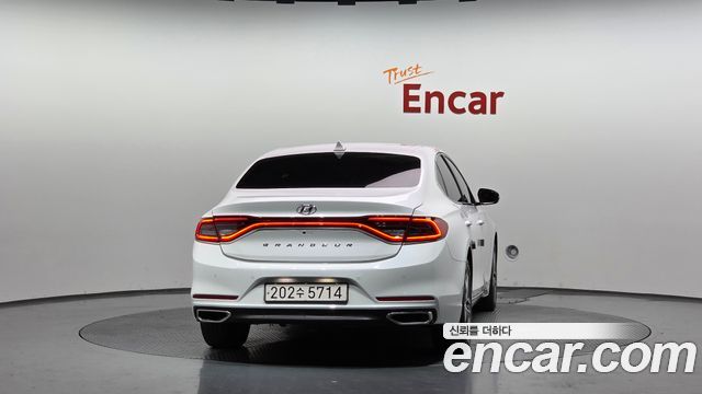 Hyundai Grandeur (IG) 2.4 Exclusive Special 2019 — фото 3