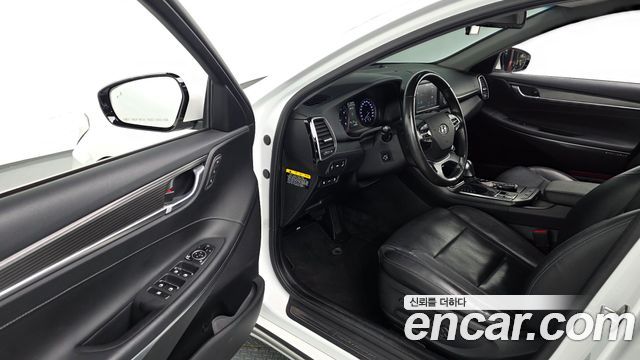 Hyundai Grandeur (IG) 2.4 Exclusive Special 2019 — фото 9