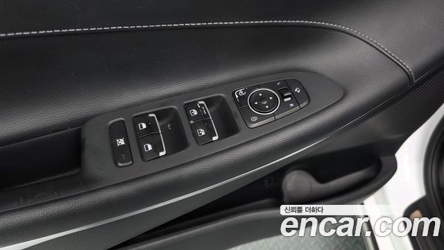 Hyundai Grandeur (IG) 2.4 Exclusive Special 2019 — фото 37