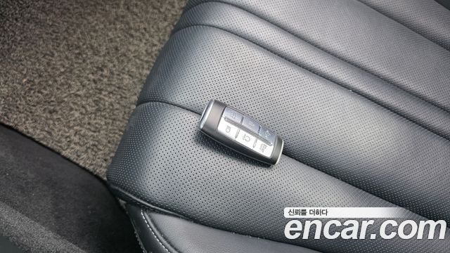 Genesis G80 (RG3) Gasoline 2.5 Turbo 2WD 2022 — фото 18