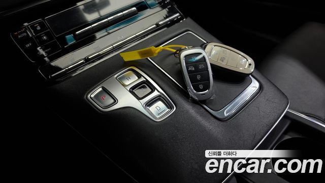Hyundai Grandeur (IG) 3.0 LPi Rent Car Modern 2023 — фото 9