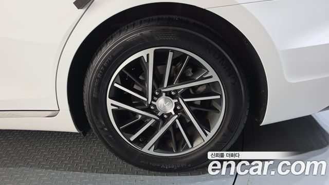 Hyundai Grandeur (IG) 3.0 LPi Rent Car Modern 2023 — фото 27