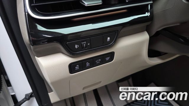 Kia Carnival (IV) HEV 7-Seater X Line 2026 — фото 30