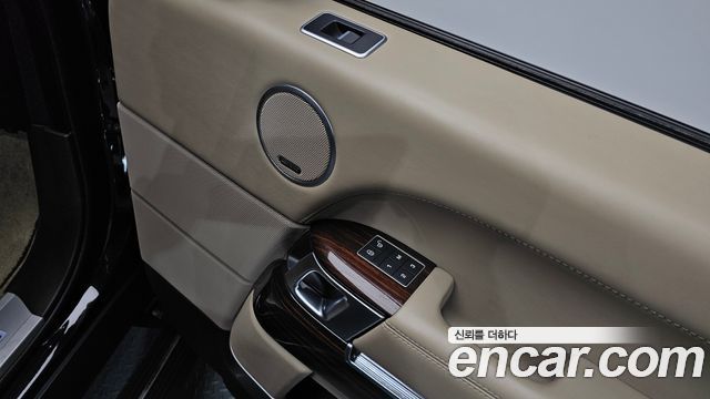 Land Rover Range Rover (IV) 5.0 SC AB 2016 — фото 35