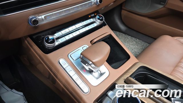 Genesis G90 5.0 AWD Prestige 2021 — фото 9