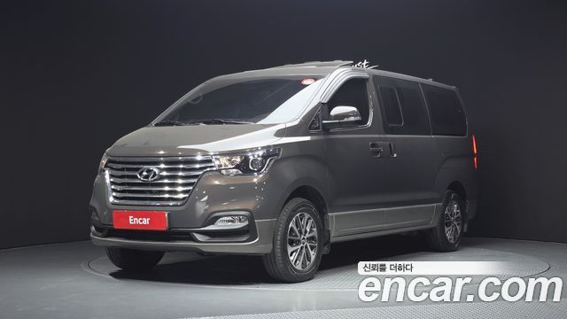 Hyundai Grand Starex 4WD Urban 9-Seater Exclusive 2020 — фото 1