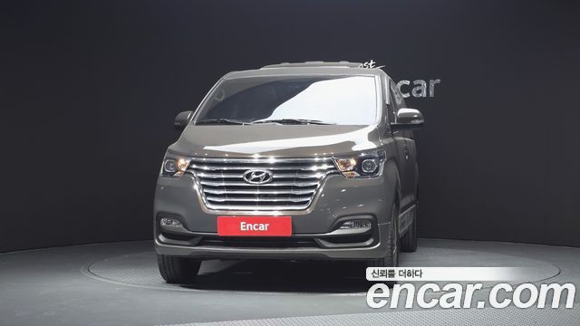 Hyundai Grand Starex 4WD Urban 9-Seater Exclusive 2020 — фото 3