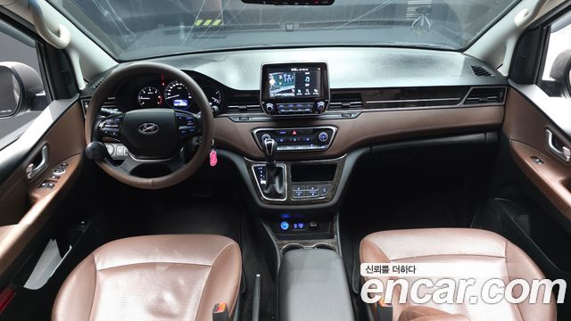 Hyundai Grand Starex 4WD Urban 9-Seater Exclusive 2020 — фото 7