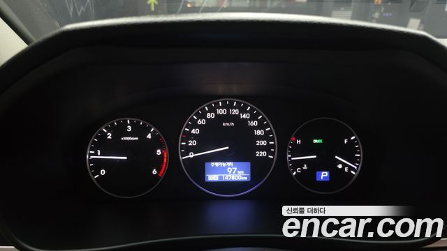 Hyundai Grand Starex 4WD Urban 9-Seater Exclusive 2020 — фото 8