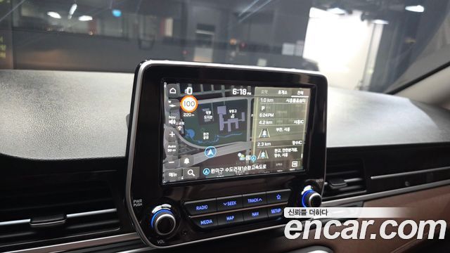 Hyundai Grand Starex 4WD Urban 9-Seater Exclusive 2020 — фото 15