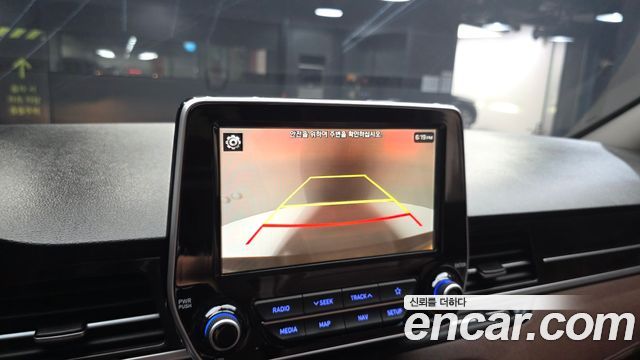 Hyundai Grand Starex 4WD Urban 9-Seater Exclusive 2020 — фото 16