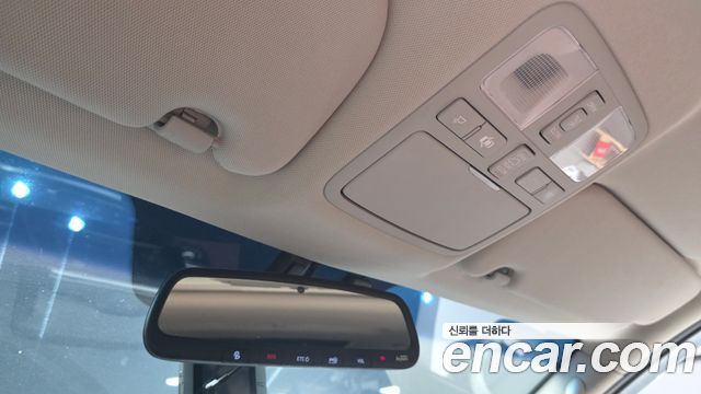 Hyundai Grand Starex 4WD Urban 9-Seater Exclusive 2020 — фото 17