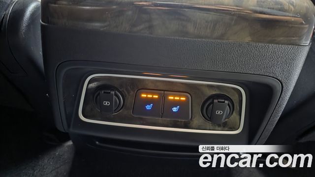 Hyundai Grand Starex 4WD Urban 9-Seater Exclusive 2020 — фото 19