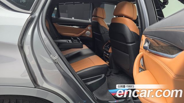 BMW X6 (F16) M50d 2018 — фото 12