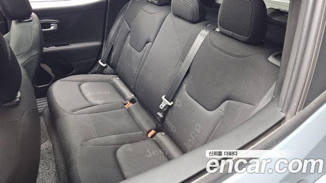 Jeep Renegade 2.0 Diesel Longitude AWD 2016 — фото 16