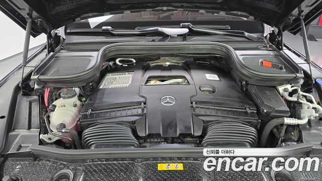Mercedes-Benz GLS-Class (X167) Maybach GLS600 4MATIC 2024 — фото 6