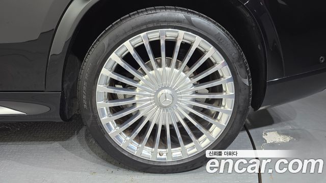 Mercedes-Benz GLS-Class (X167) Maybach GLS600 4MATIC 2024 — фото 21