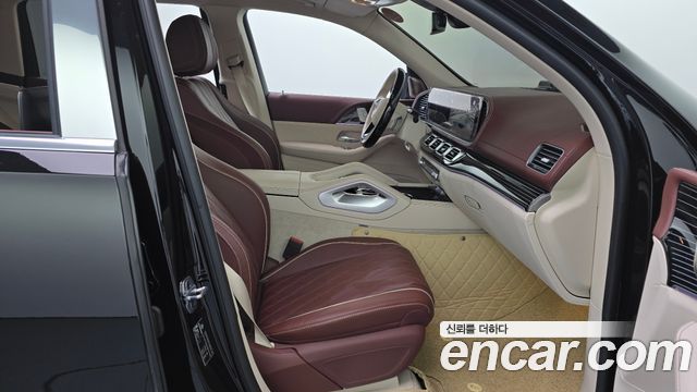 Mercedes-Benz GLS-Class (X167) Maybach GLS600 4MATIC 2024 — фото 26