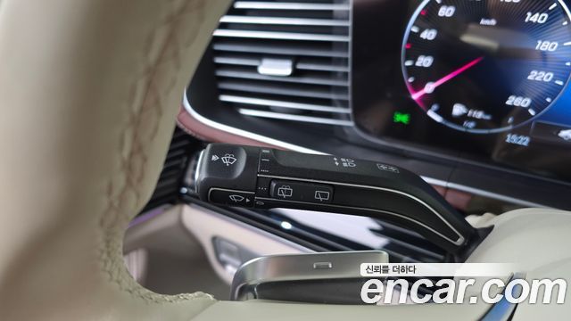 Mercedes-Benz GLS-Class (X167) Maybach GLS600 4MATIC 2024 — фото 30
