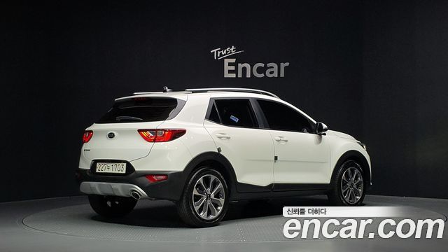 Kia Stonic 1.4 Prestige 2020 — фото 2