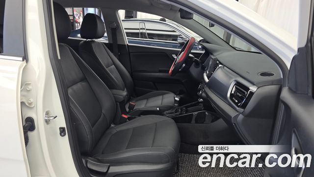 Kia Stonic 1.4 Prestige 2020 — фото 11