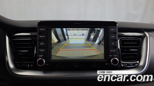 Kia Stonic 1.4 Prestige 2020 — фото 15