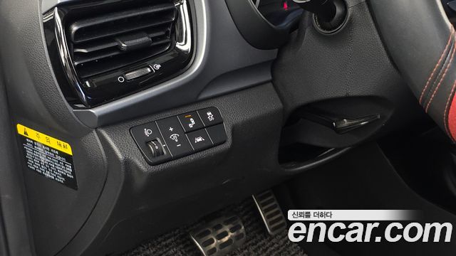 Kia Stonic 1.4 Prestige 2020 — фото 19