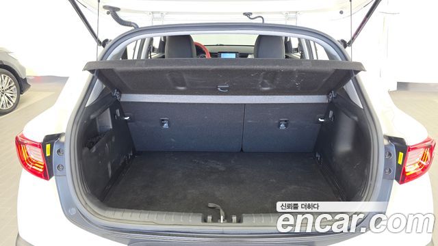 Kia Stonic 1.4 Prestige 2020 — фото 20