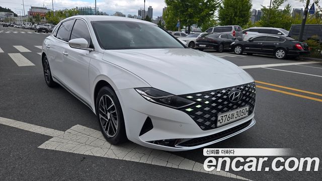 Hyundai Grandeur (IG) 3.0 LPi (Taxi) example 2022 — фото 3
