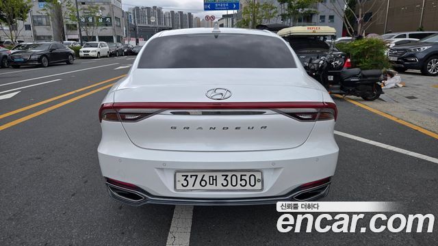 Hyundai Grandeur (IG) 3.0 LPi (Taxi) example 2022 — фото 5