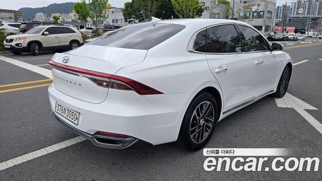 Hyundai Grandeur (IG) 3.0 LPi (Taxi) example 2022 — фото 6