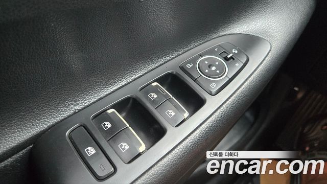 Hyundai Grandeur (IG) 3.0 LPi (Taxi) example 2022 — фото 15