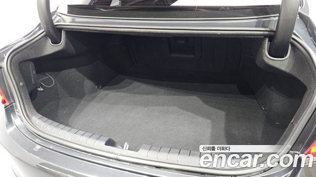 Hyundai Grandeur (IG) 2.4 Premium 2019 — фото 31