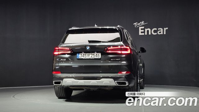 BMW X5 (G05) xDrive 40i xLine 2022 — фото 4
