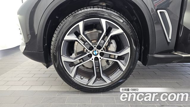 BMW X5 (G05) xDrive 40i xLine 2022 — фото 5