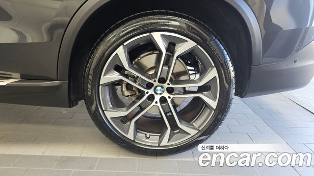 BMW X5 (G05) xDrive 40i xLine 2022 — фото 21