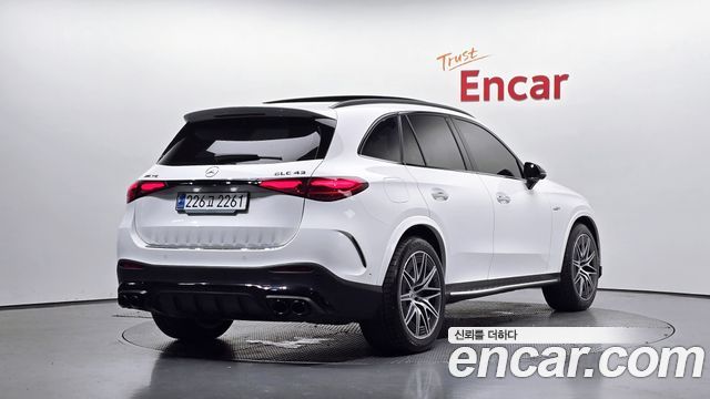 Mercedes-Benz GLC-Class (X253) AMG GLC43 4MATIC 2024 — фото 2