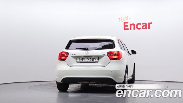 Mercedes-Benz A-Class (W176) A200 CDI 2014 — фото 4
